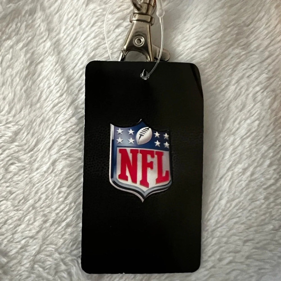 NWT Atlanta Falcons Leopard Print Badge Holder/ Lanyard Keychain - Picture 3 of 4